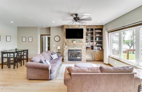 Alexandria House | Spacious 6BR Lake Victoria Retreat w/Private Dock