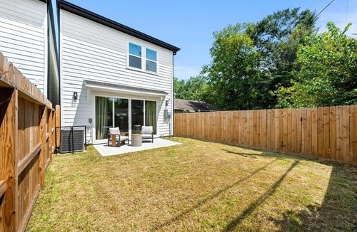 OST - South Union Villa | Spacious 6BRs duplex 8 beds Sleeps 12