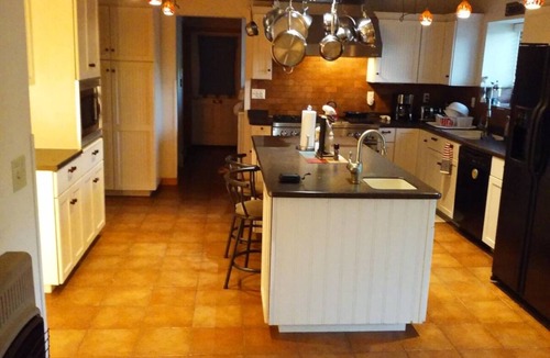 Isle La Motte House | Spacious 7-bedroom house in charming Isle La Motte with AC