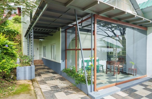 Moolakadai House | Spacious 7-bedroom bungalow in lovely Munnar with WiFi