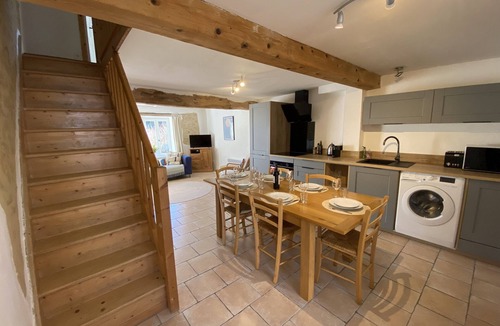 Lafage House | Spacious 7 bedroom house with two acres of gardens, outdoor pool and games room