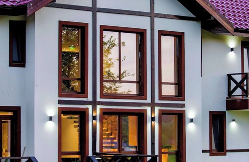Bratca Villa | Spacious 7-bedroom villa in phenomenal Bratca with WiFi, sauna, jacuzzi