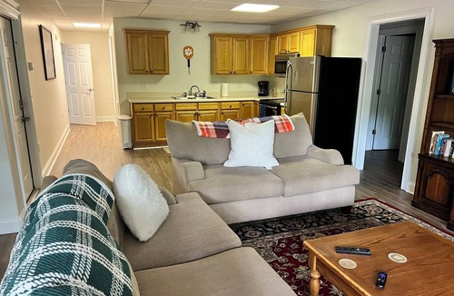 Saxony Forest House | Spacious 8-bedroom house with WiFi and AC on peaceful Lake Keowee private cove.