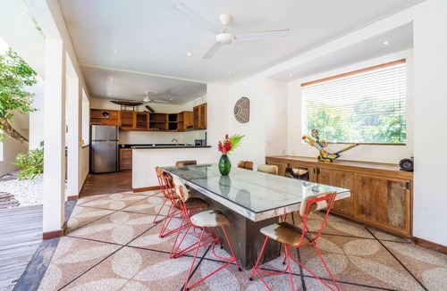 Drupadi Villa | Spacious 8 Bedroom Villa Central Seminyak