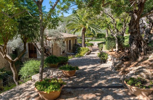 Soller Villa | Spacious 9-bedroom private villa with AC in lovely Sóller