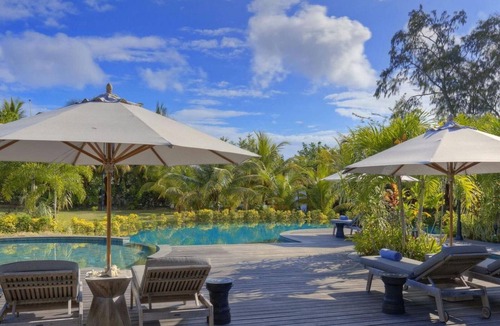 Praslin Island House | Spacious 9-bedroom estate in delightful Anse Volbert Village
