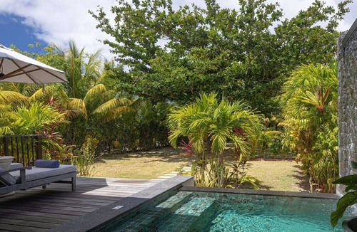 Praslin Island House | Spacious 9-bedroom estate in delightful Anse Volbert Village