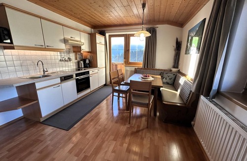 Vorderglemm Apartment | Spacious apartment with a great view
