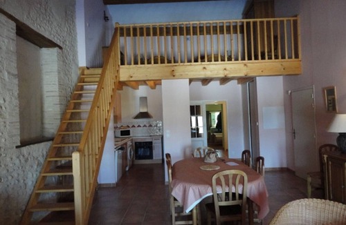 Brunet Apartment | Spacious accommodation for 9 in the heart of Valensole Plateau