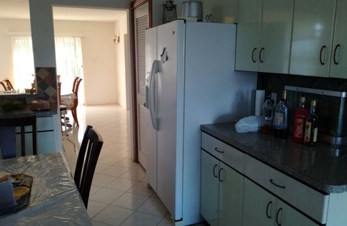 Atlantic Shores House | Spacious Air Conditioned 4 bed detached house near Miami Beach