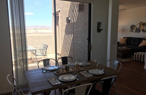 Greenehaven House | Spacious, Airy and Clean Lake Powell Townhouse