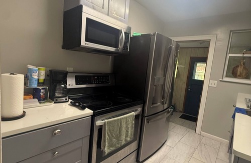 Southside House | Spacious and beautiful 4-bedroom house in the center of Jacksonville city.