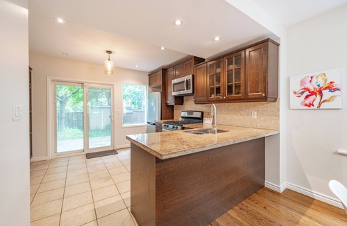 Greenwood - Coxwell House | Spacious and charming 3 BR home in Leslieville