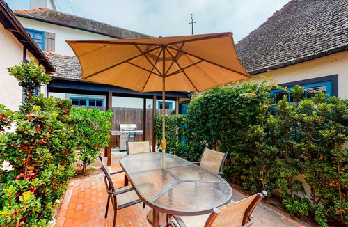 South Oceanside House | Spacious and Charming Saint Malo Beach Retreat with tons of amenities