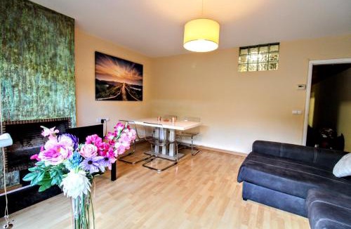 Mollet del Valles Apartment | Spacious and cosy apartment near Barcelona