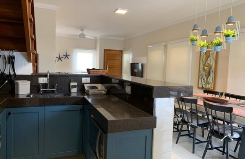 Juquehy Condo | Spacious and comfortable house in a gated community, private pool, beach service.