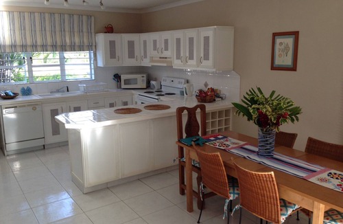 Holder's Hill Villa | Spacious and comfortable Villa with pool in Upmarket Area of Holders, St James.