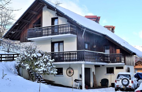 Le Corbier Ski Chalet | Spacious and comfortable chalet with pool table, near lifts