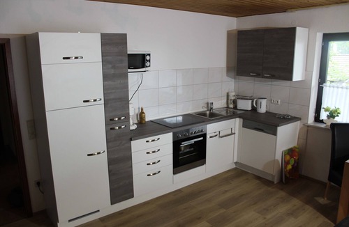 Immerath Apartment | Spacious and comfortably furnished apartment for up to 5 people