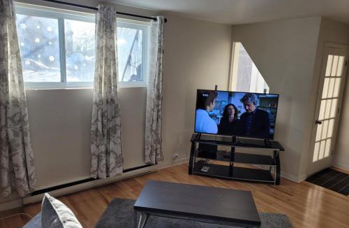 Longueuil Apartment | Spacious and comfortable accommodation