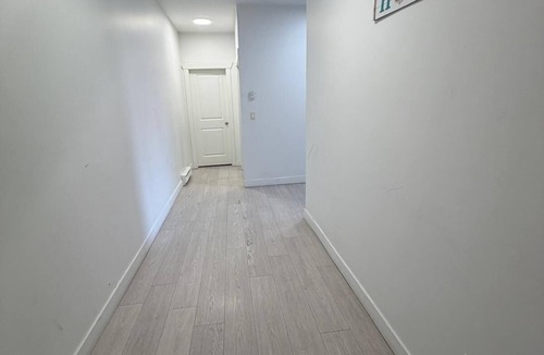 Guildford Apartment | Spacious and Comfortable 3-bedroom 2-bathroom apartment