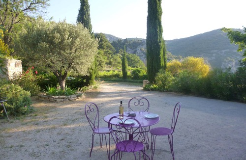 Suzette House | Spacious and comfortable gite for 3 people, nice outdoor space