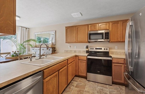 North Spokane House | Spacious and comfortable 5-bedroom house near Whitworth University