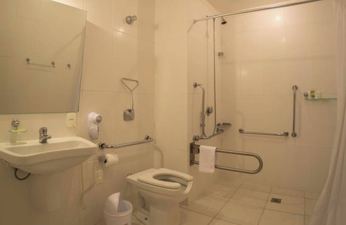 Matriz Hotel | Spacious and Comfortable Modern Suite