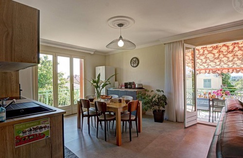 Roanne Cottage | Spacious and comfortable lodging with terrace in Roanne