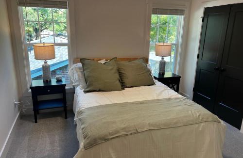 Shannon Park House | Spacious and Comfy CLT Retreat