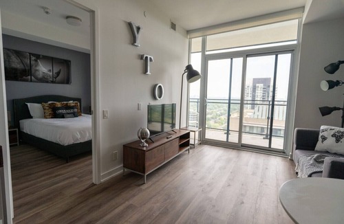 Willowdale Apartment | Spacious and Contemporary 1-Bedroom in Toronto