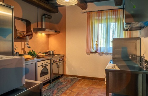 Corinaldo Villa | Spacious and cosy villa with pool in the countryside, just 15 minutes from the beaches of Senigallia