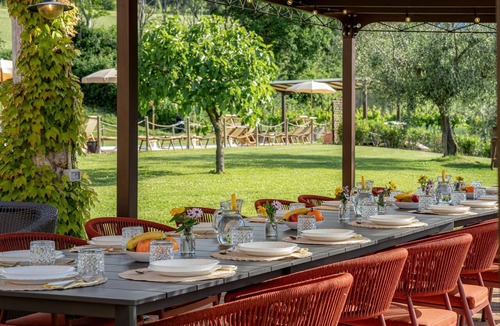 Corinaldo Villa | Spacious and cosy villa with pool in the countryside, just 15 minutes from the beaches of Senigallia