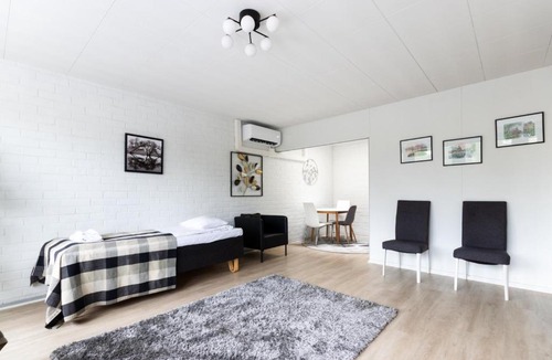 Vantaa Apartment | Spacious and cozy 2-room apartment for 4 in Kaivoksela, Vantaa