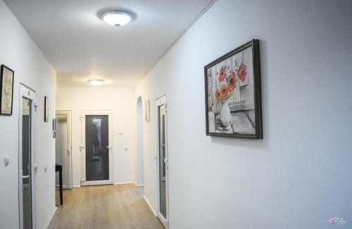 Calea Sever Bocu Apartment | Spacious and cozy 3BD+Terrace Couples Apartment