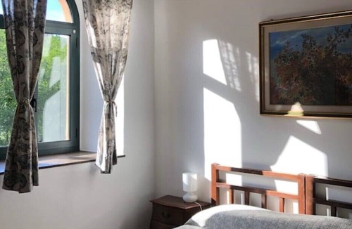 Pontremoli Apartment | Spacious and fresh, in the green, a few minutes from the center of Pontremoli