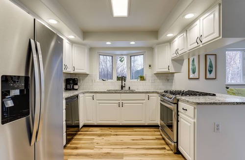 Wasilla House | Spacious and Lakefront Wasilla Home