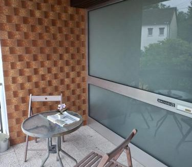 Zusch Apartment | Spacious and Luminous 3 Bedroom Apartment in a Bungalow