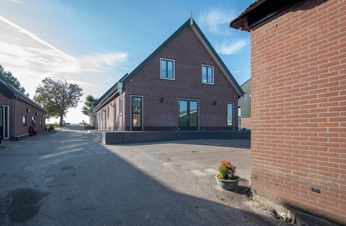 Leidschendam Apartment | Spacious and luxurious 6-person apartment