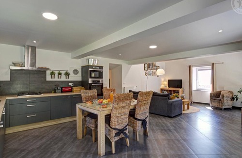 Pilat Rhodanien Cottage | Spacious and modern cottage with terrace in the heart of nature