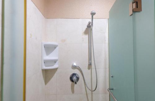 Hegarmanah Apartment | Spacious and Modern 2BR at Apartment Dago Butik By Travelio