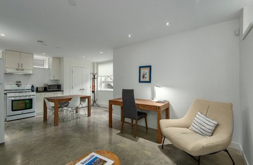 West Point Grey Apartment | Spacious and modern apartment near UBC