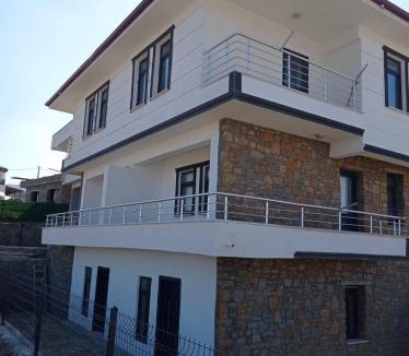 Gokceada Apartment | Spacious and modern apartment with a view