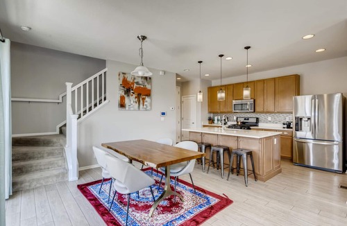Aurora House | Spacious and modern Central Park Denver Home