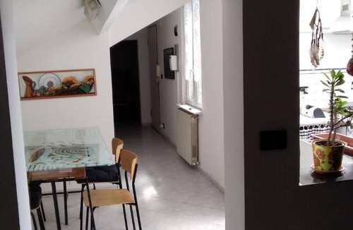 Pegli Apartment | Spacious and naturally bright Bomboniera Rooftop Favors apartment