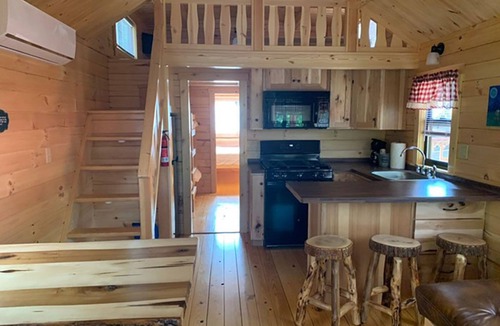 Ashford Cabin | Spacious and new deluxe cabin in family campground in Northeastern CT
