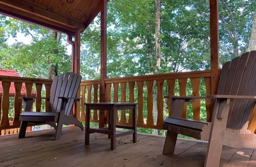 Ashford Cabin | Spacious and new deluxe cabin in family campground in Northeastern CT