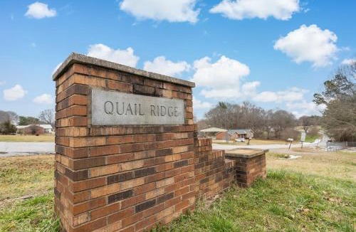 Valley Falls House | Spacious and private home at Boiling Springs
