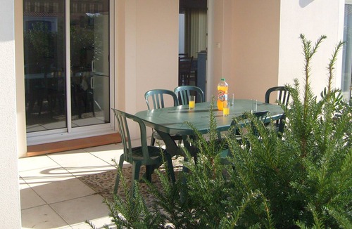 Givrand House | Spacious and recent house, classified 3 stars , close to the sea, calm.