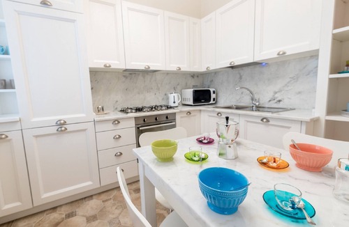 Sallustiano Apartment | Spacious and stylish Embassy Loren flat